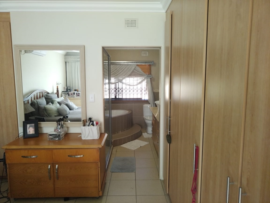 3 Bedroom Property for Sale in Meer En See KwaZulu-Natal
