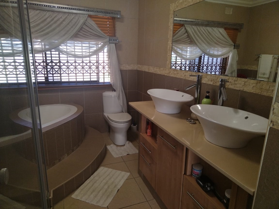 3 Bedroom Property for Sale in Meer En See KwaZulu-Natal