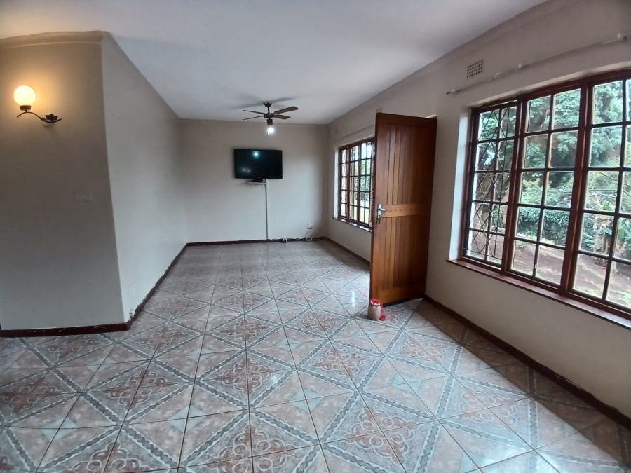 To Let 1 Bedroom Property for Rent in Waterfall KwaZulu-Natal