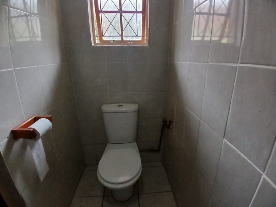 To Let 1 Bedroom Property for Rent in Waterfall KwaZulu-Natal