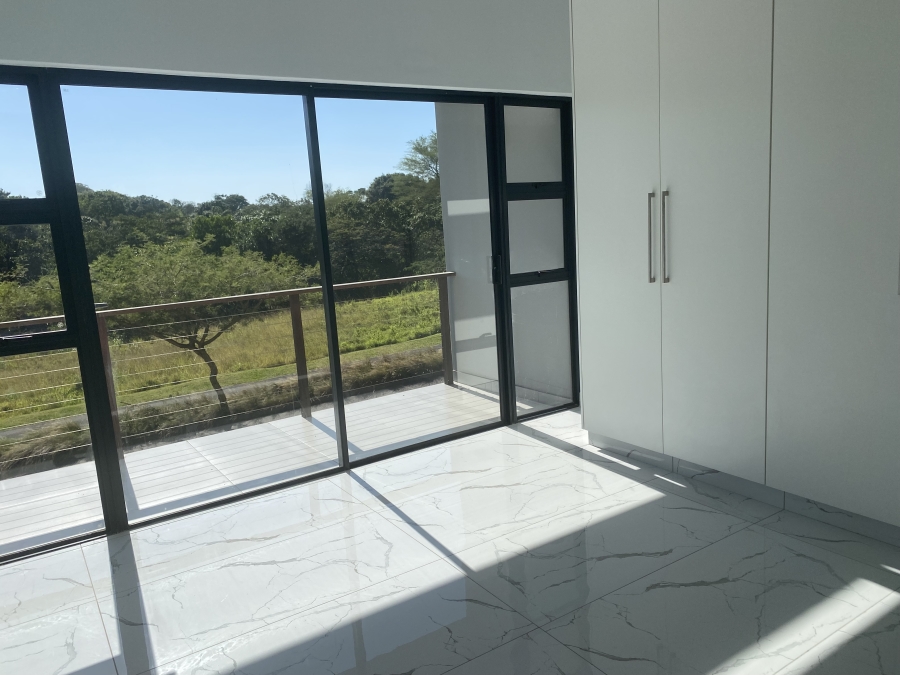 To Let 4 Bedroom Property for Rent in Palm Lakes Estate KwaZulu-Natal