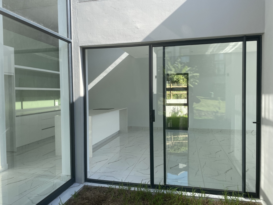 To Let 4 Bedroom Property for Rent in Palm Lakes Estate KwaZulu-Natal