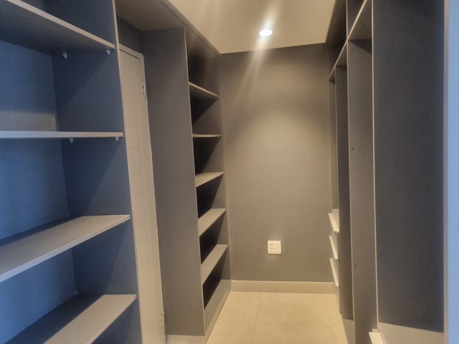 To Let 2 Bedroom Property for Rent in Umhlanga Ridge KwaZulu-Natal