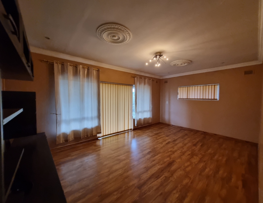 To Let 3 Bedroom Property for Rent in Duffs Road KwaZulu-Natal
