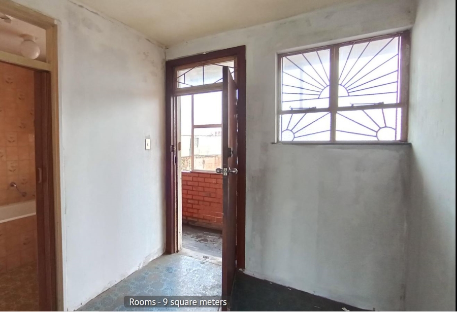 1 Bedroom Property for Sale in Sea View KwaZulu-Natal