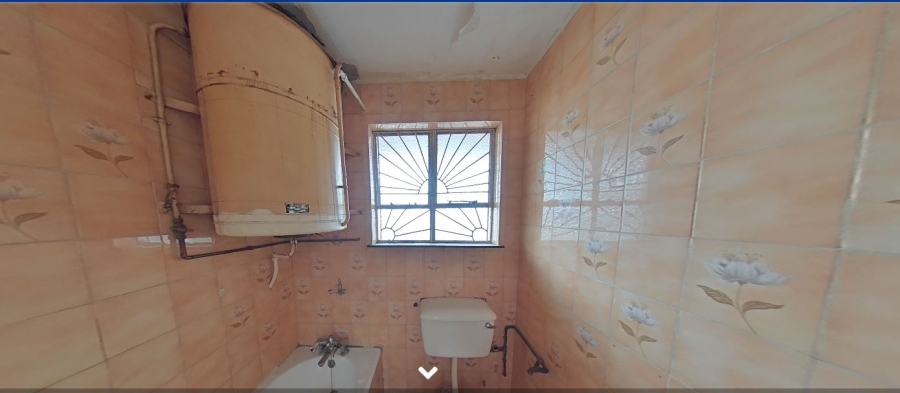 1 Bedroom Property for Sale in Sea View KwaZulu-Natal