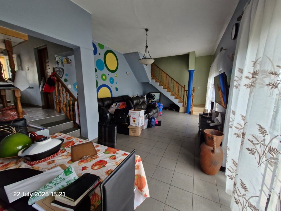 To Let 3 Bedroom Property for Rent in Malvern KwaZulu-Natal