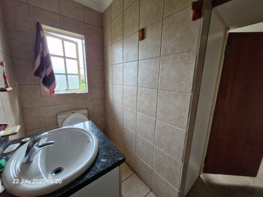 To Let 3 Bedroom Property for Rent in Malvern KwaZulu-Natal
