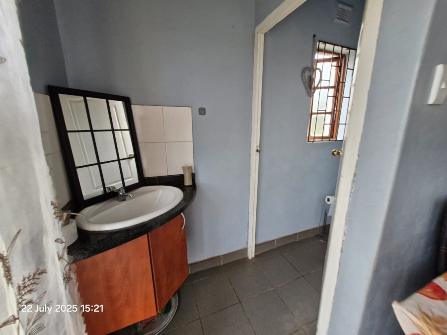 To Let 3 Bedroom Property for Rent in Malvern KwaZulu-Natal