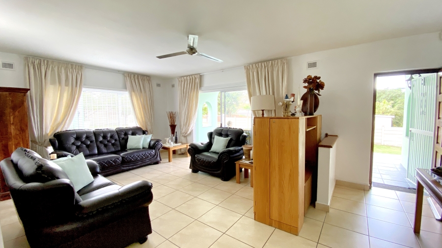 6 Bedroom Property for Sale in Pennington KwaZulu-Natal