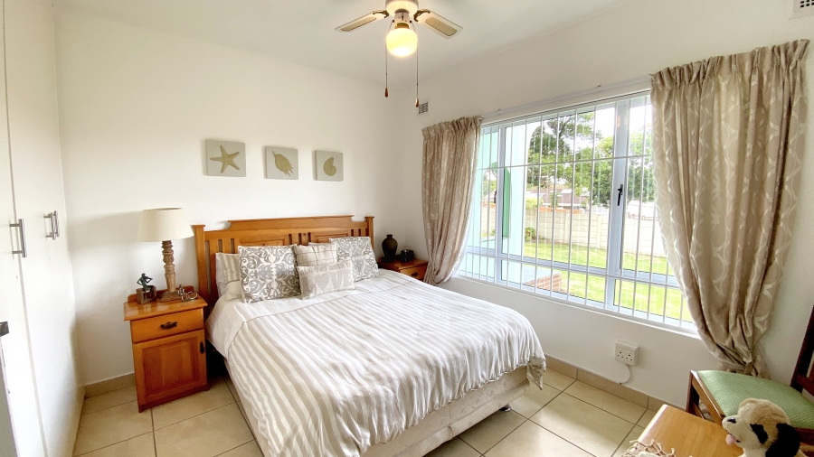 6 Bedroom Property for Sale in Pennington KwaZulu-Natal