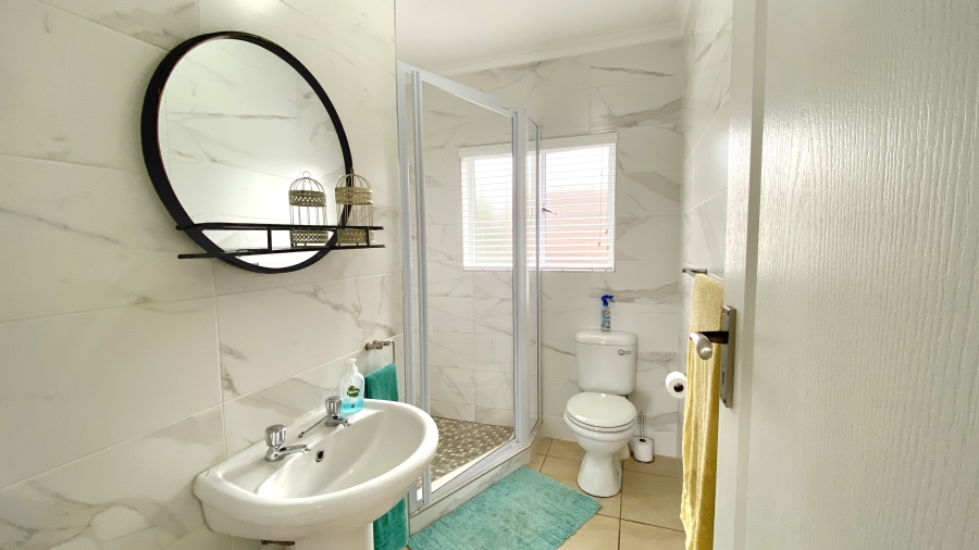 6 Bedroom Property for Sale in Pennington KwaZulu-Natal