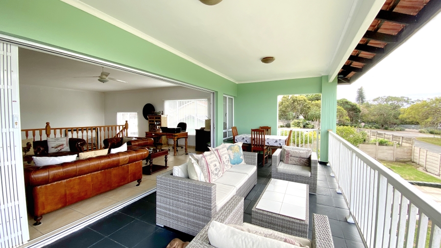 6 Bedroom Property for Sale in Pennington KwaZulu-Natal