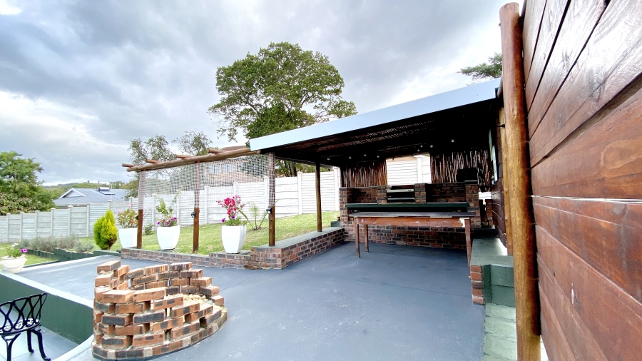 6 Bedroom Property for Sale in Pennington KwaZulu-Natal