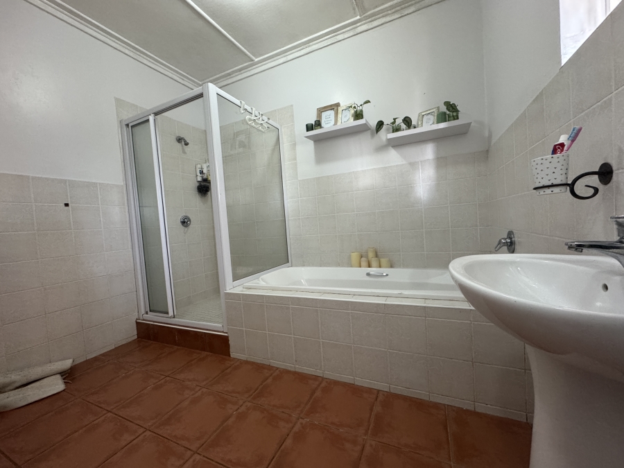 3 Bedroom Property for Sale in Waterfall KwaZulu-Natal