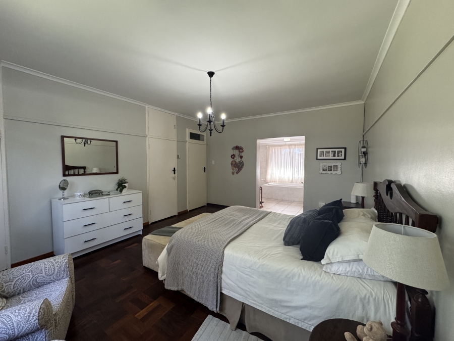 3 Bedroom Property for Sale in Waterfall KwaZulu-Natal