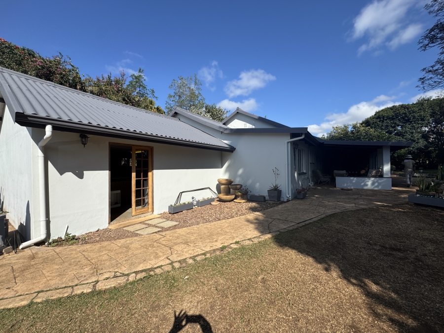 3 Bedroom Property for Sale in Waterfall KwaZulu-Natal