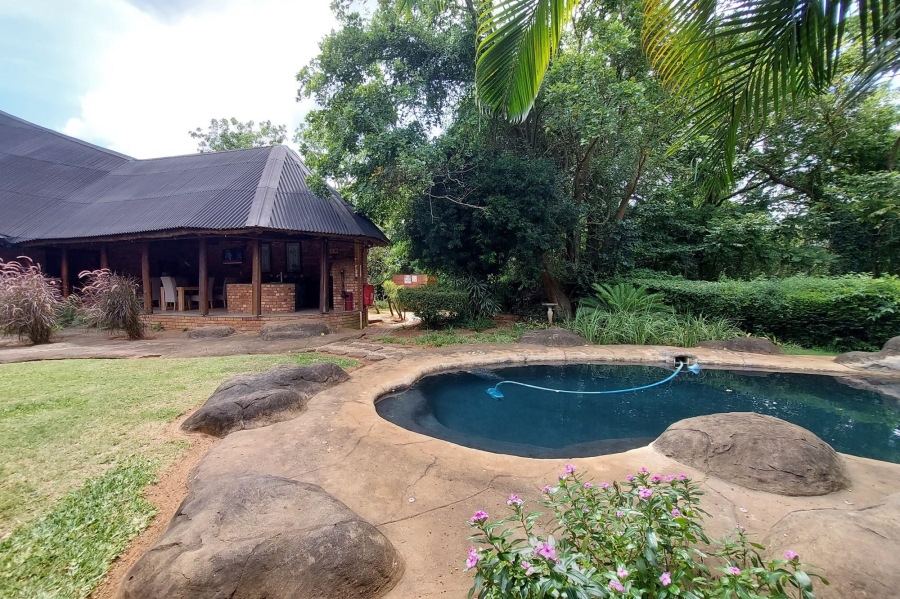 Commercial Property for Sale in Kwambonambi KwaZulu-Natal