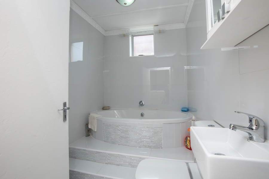 3 Bedroom Property for Sale in Glenwood KwaZulu-Natal