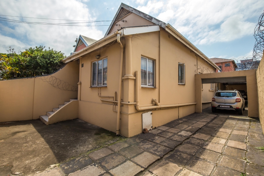 3 Bedroom Property for Sale in Glenwood KwaZulu-Natal