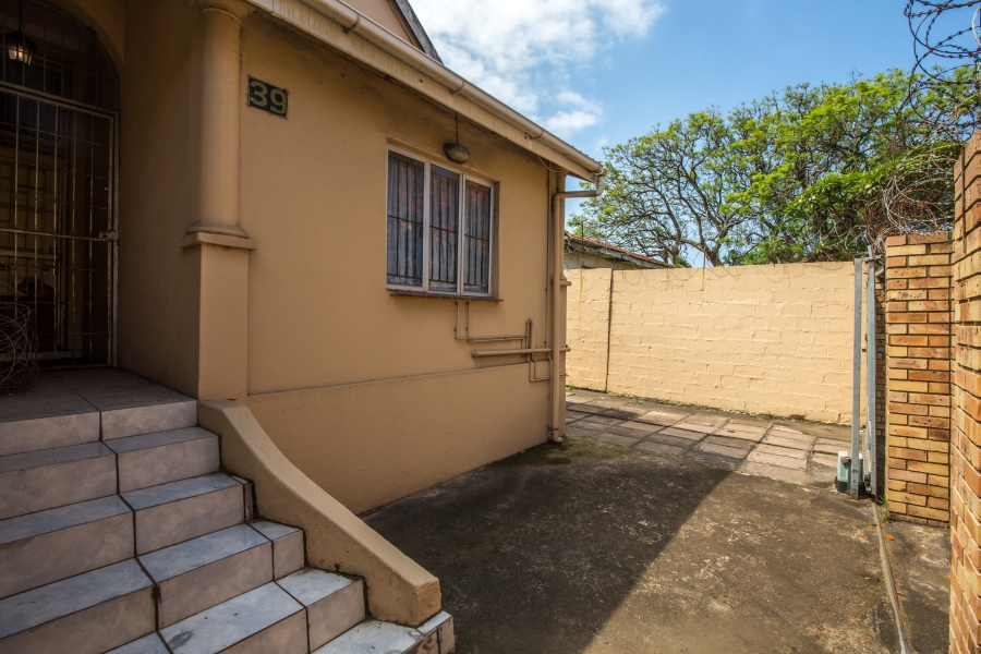 3 Bedroom Property for Sale in Glenwood KwaZulu-Natal