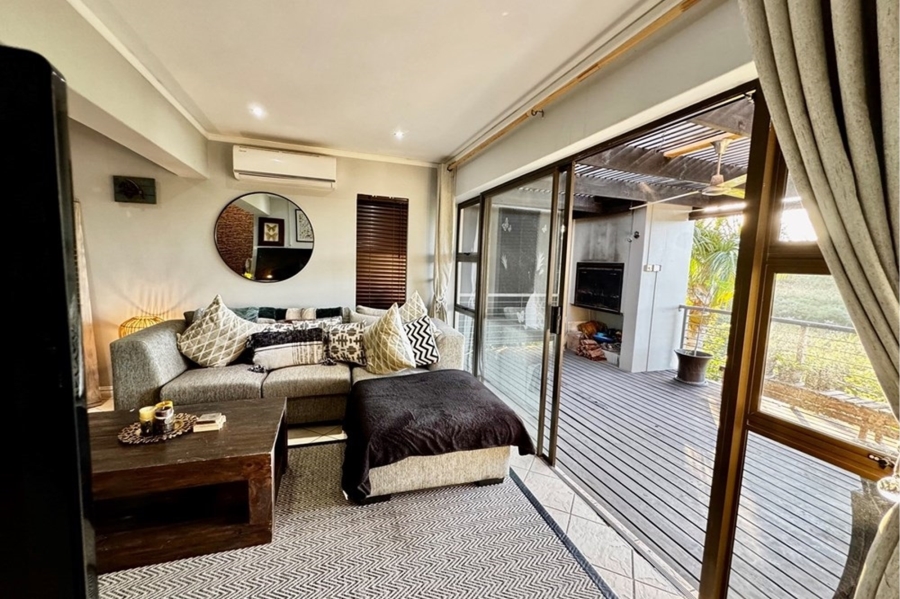 To Let 4 Bedroom Property for Rent in Salt Rock KwaZulu-Natal