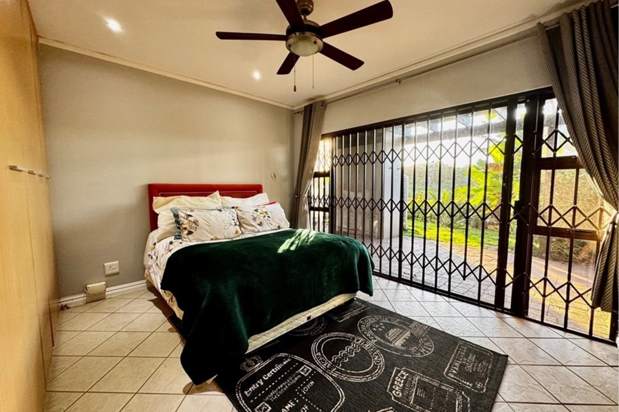 To Let 4 Bedroom Property for Rent in Salt Rock KwaZulu-Natal