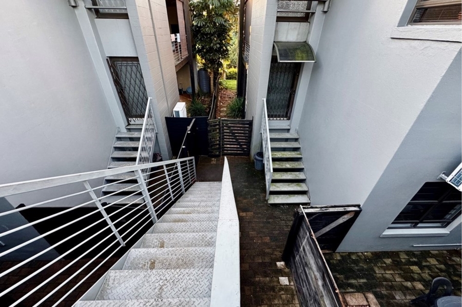 To Let 4 Bedroom Property for Rent in Salt Rock KwaZulu-Natal