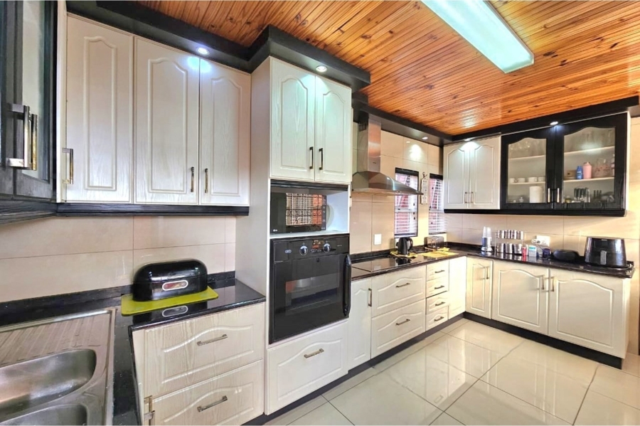 3 Bedroom Property for Sale in Allandale KwaZulu-Natal