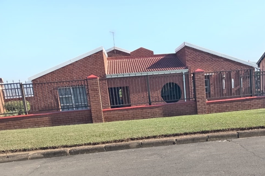 3 Bedroom Property for Sale in Allandale KwaZulu-Natal