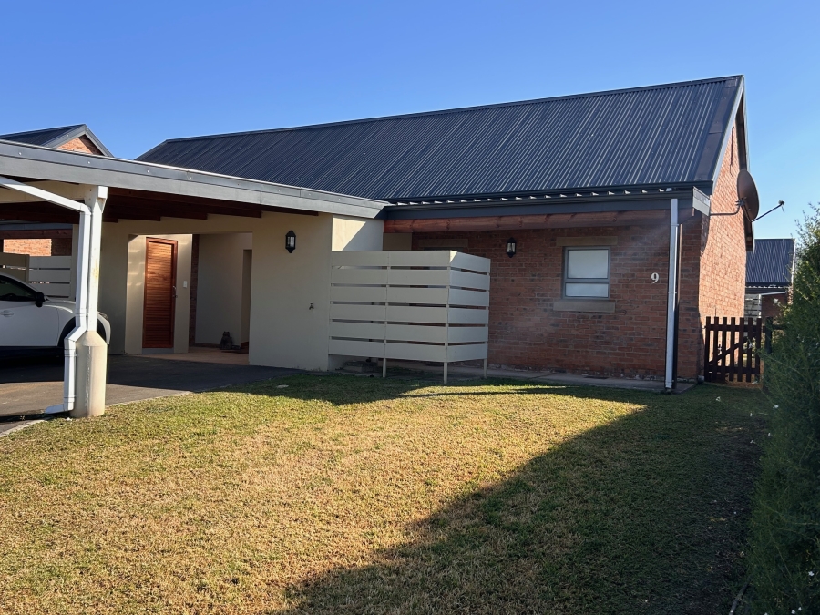 1 Bedroom Property for Sale in St Johns Village KwaZulu-Natal