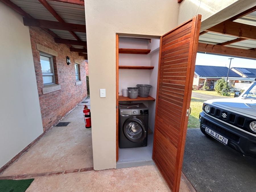 1 Bedroom Property for Sale in St Johns Village KwaZulu-Natal