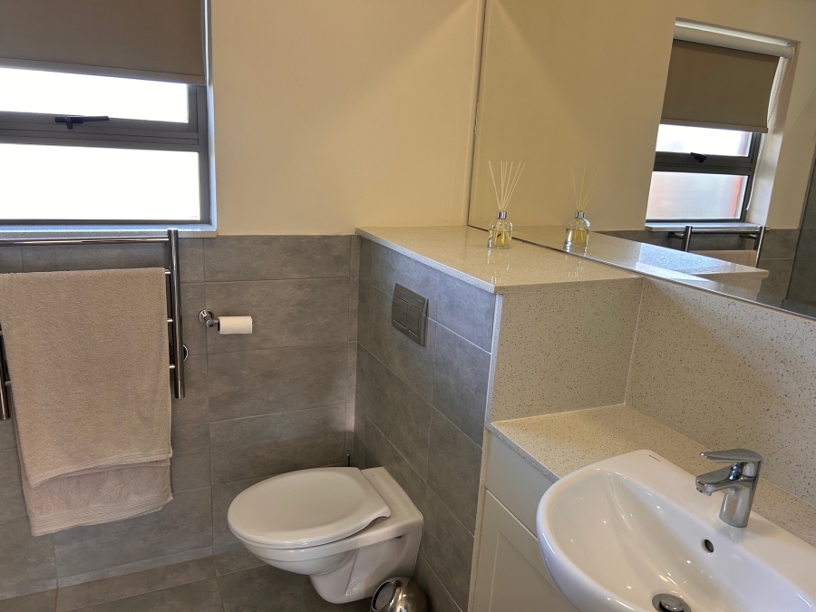 1 Bedroom Property for Sale in St Johns Village KwaZulu-Natal