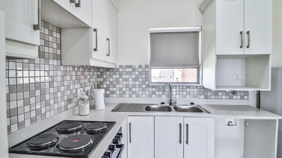 1 Bedroom Property for Sale in St Johns Village KwaZulu-Natal