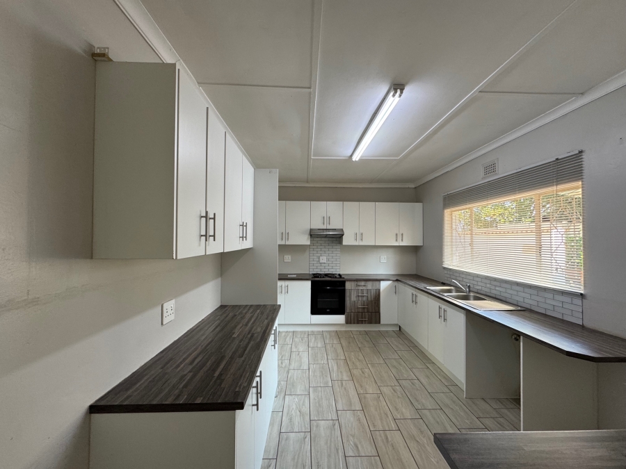 To Let 4 Bedroom Property for Rent in Clarendon KwaZulu-Natal