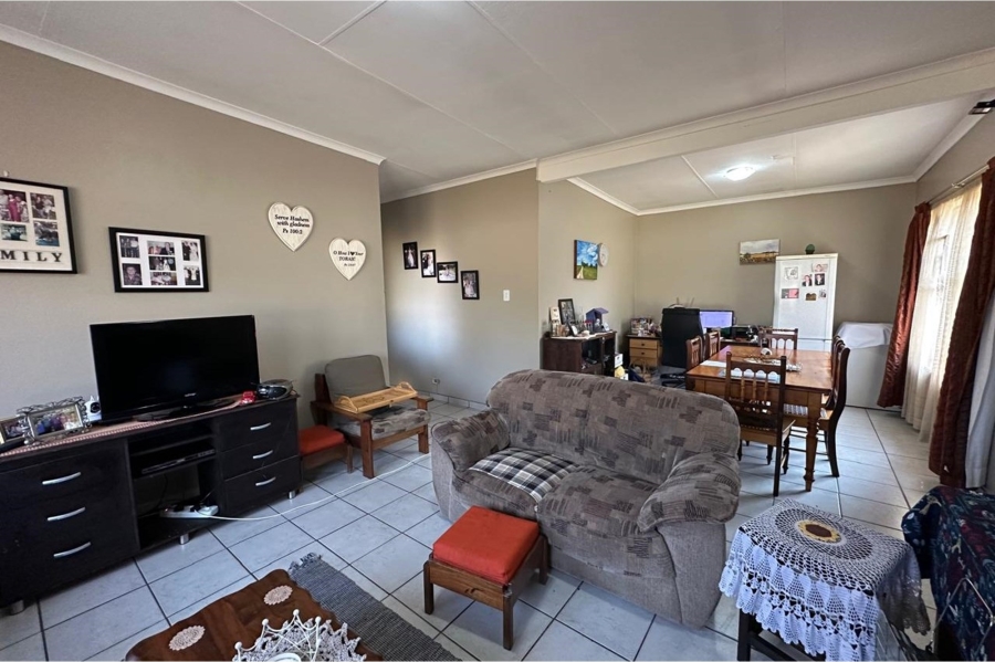 3 Bedroom Property for Sale in Sunnyridge KwaZulu-Natal