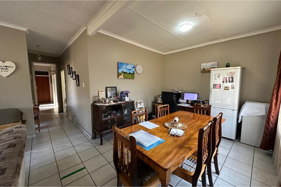 3 Bedroom Property for Sale in Sunnyridge KwaZulu-Natal