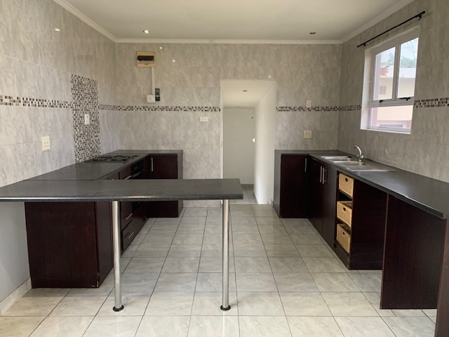 To Let 2 Bedroom Property for Rent in Queensburgh KwaZulu-Natal