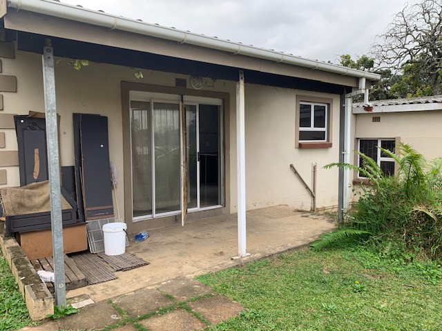 To Let 2 Bedroom Property for Rent in Queensburgh KwaZulu-Natal