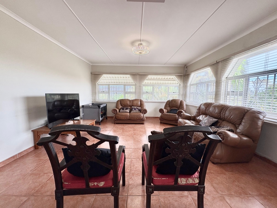 5 Bedroom Property for Sale in Sheffield Beach KwaZulu-Natal