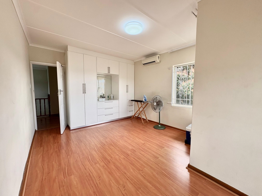 5 Bedroom Property for Sale in Sheffield Beach KwaZulu-Natal