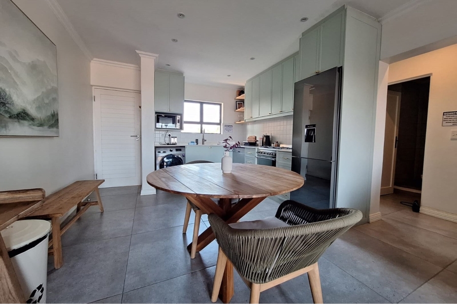 To Let 2 Bedroom Property for Rent in Shakas Rock KwaZulu-Natal