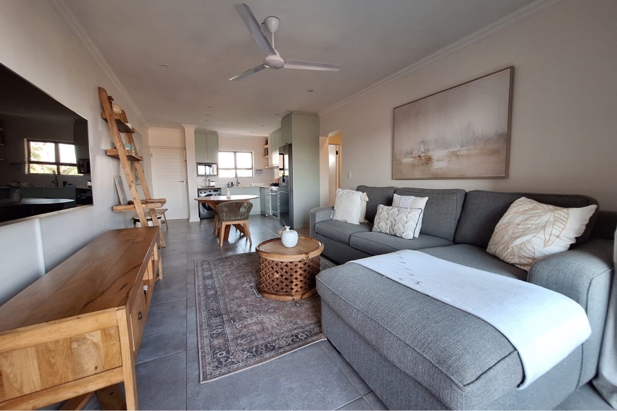 To Let 2 Bedroom Property for Rent in Shakas Rock KwaZulu-Natal