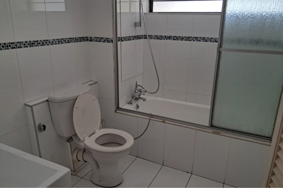 To Let 2 Bedroom Property for Rent in Essenwood KwaZulu-Natal