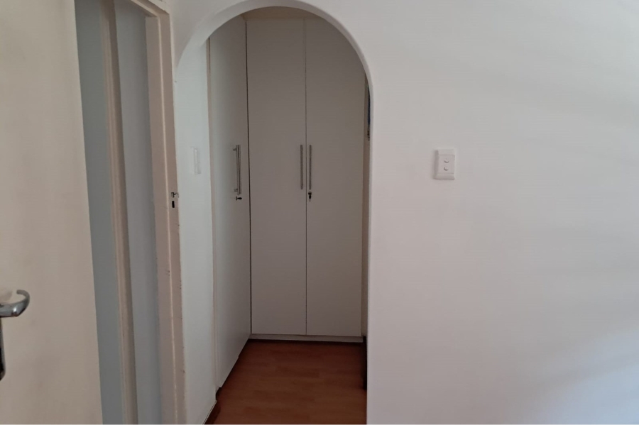 To Let 2 Bedroom Property for Rent in Essenwood KwaZulu-Natal