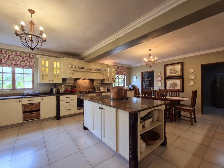 5 Bedroom Property for Sale in Ballito Central KwaZulu-Natal