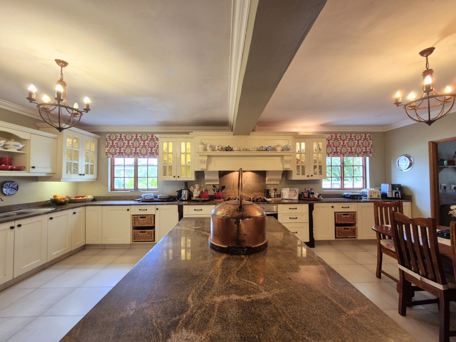 5 Bedroom Property for Sale in Ballito Central KwaZulu-Natal