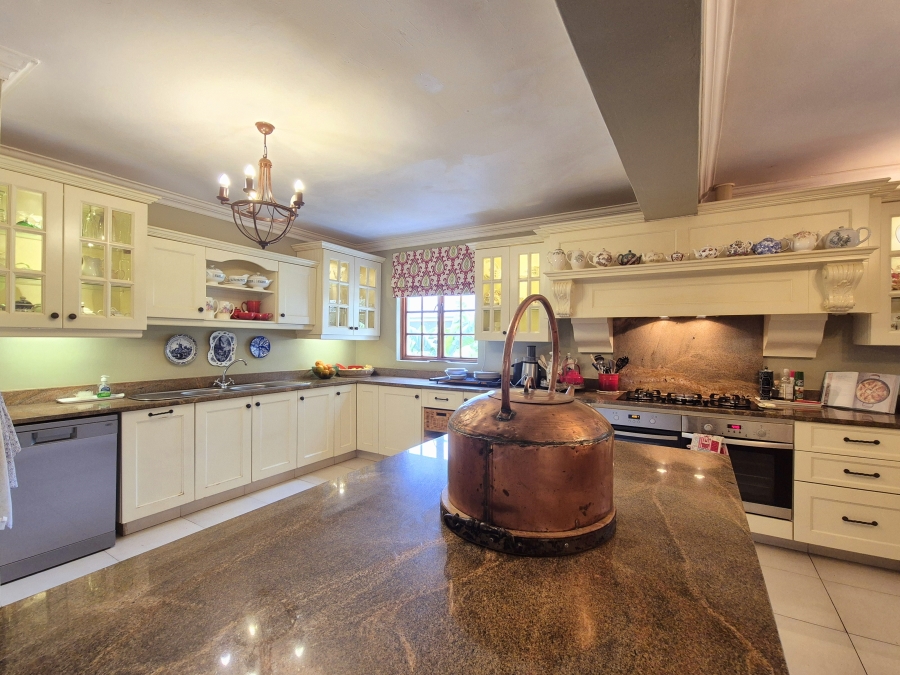5 Bedroom Property for Sale in Ballito Central KwaZulu-Natal