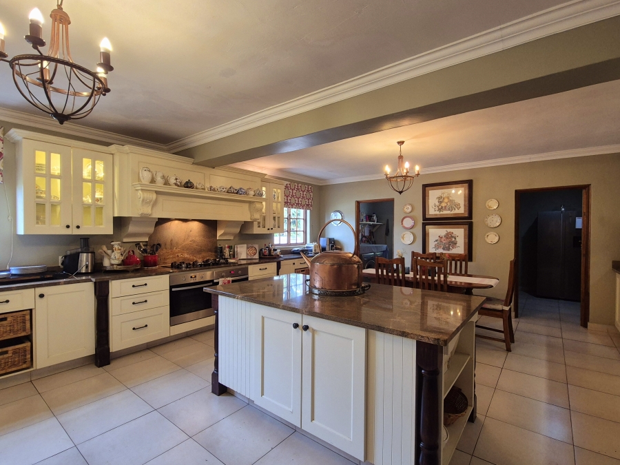 5 Bedroom Property for Sale in Ballito Central KwaZulu-Natal