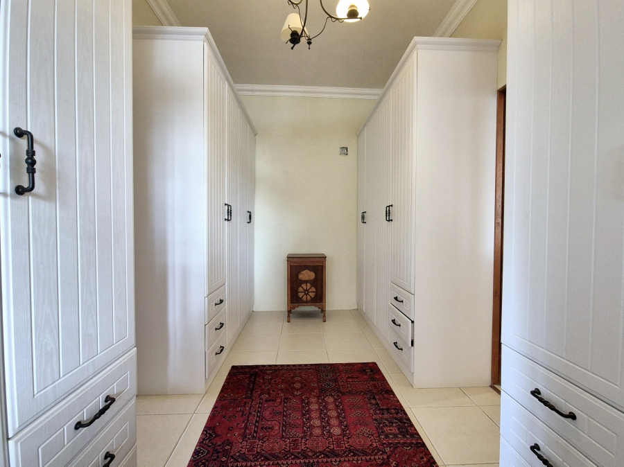 5 Bedroom Property for Sale in Ballito Central KwaZulu-Natal